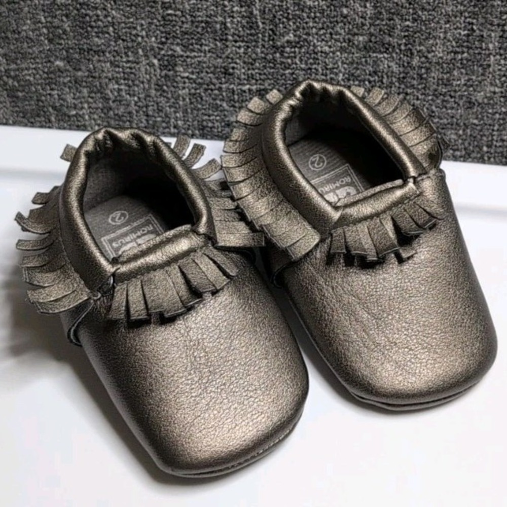 Romirus Baby Moccasins Soft Sole Fringe Bronze Size 2 Infant Metallic Boho Mocs